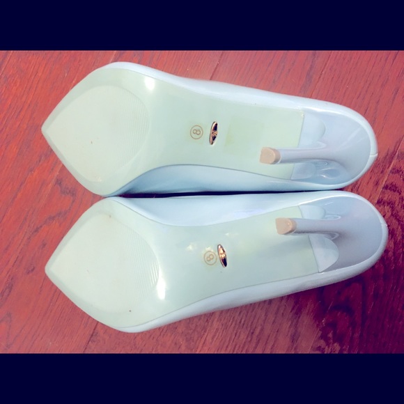 New without box vegan patent PETA-approved House of Hayla Sky Blue Pumps - Picture 4 of 4